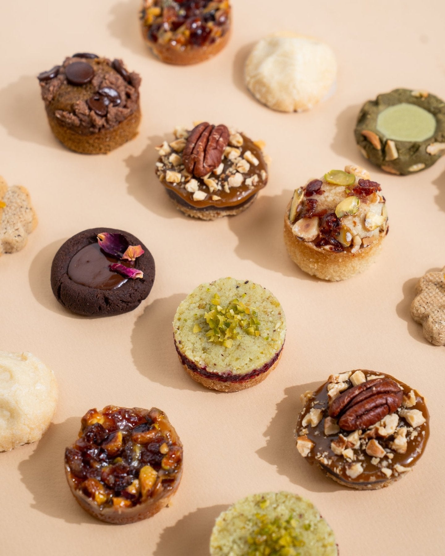 {Egg - Free} Box of 16 Diwali Treats - Bobo Cakery