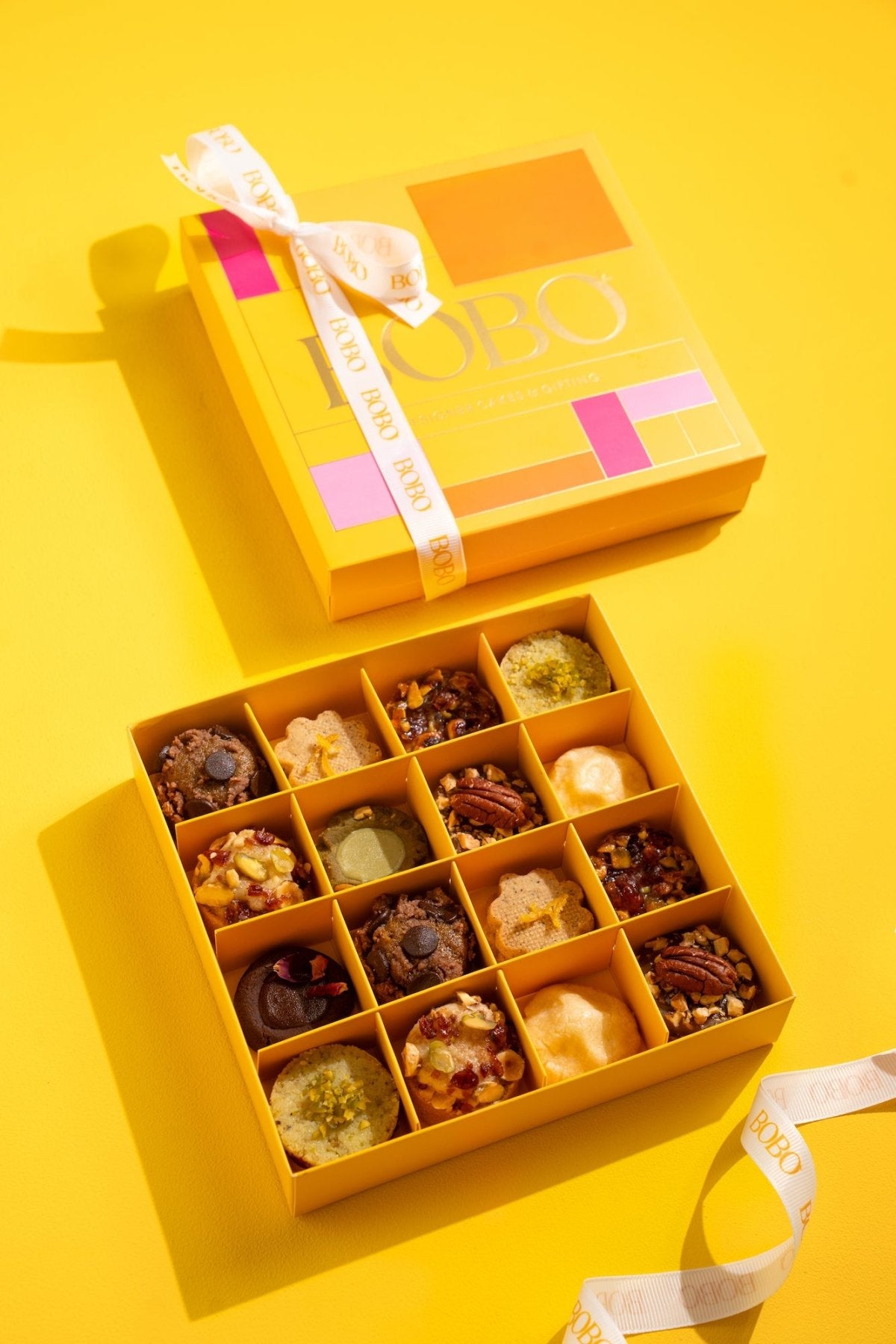 {Egg - Free} Box of 16 Diwali Treats - Bobo Cakery