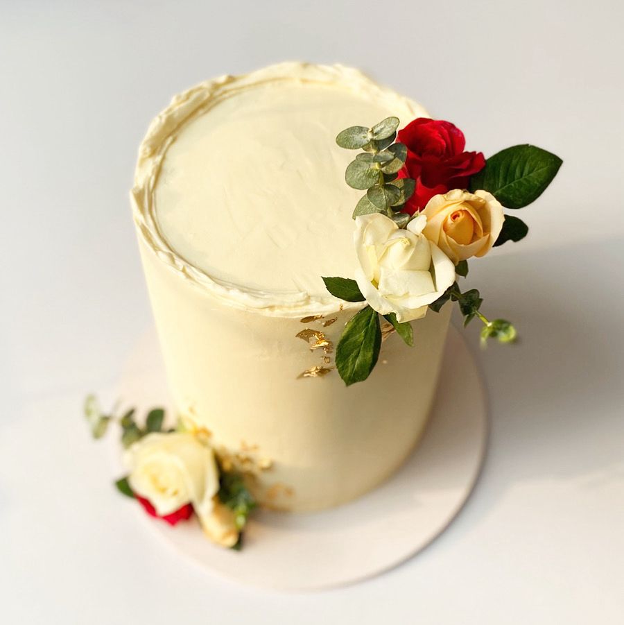 Rose & Eucalyptus Fresh Flower Cake - Bobo Cakery